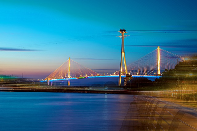 bai-chay-bridge-g775c65158_640